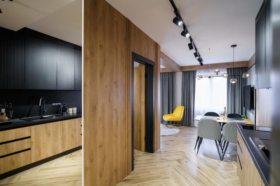 Kitchen or kitchenette, Living room, Seating area
