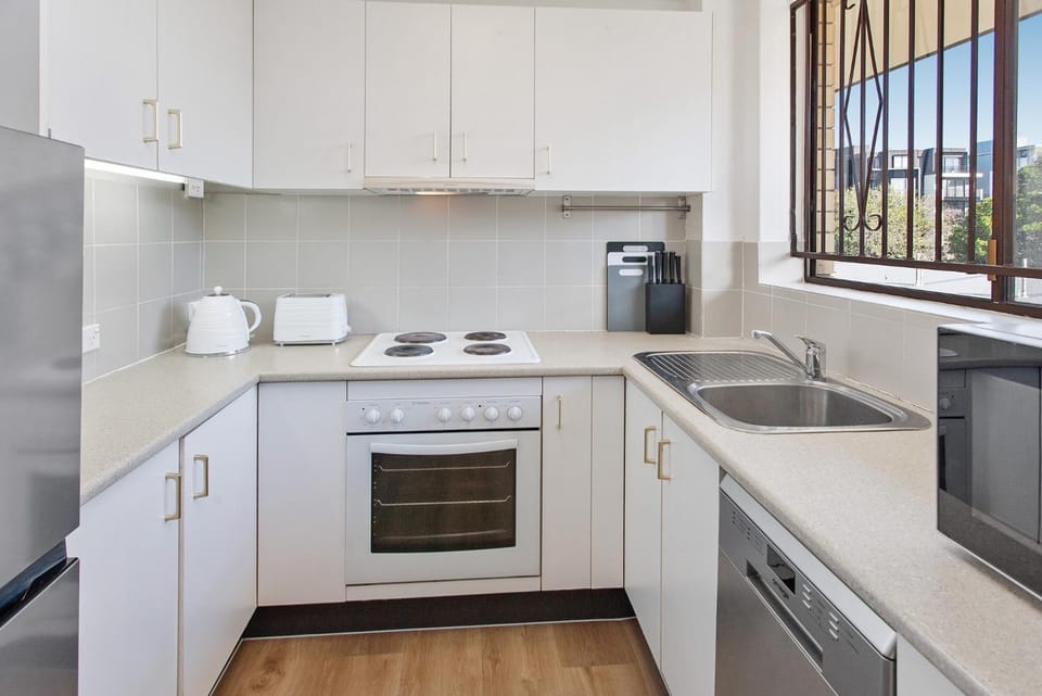 Cosy Unit with Parking near New Farm Park & River Apartment in Brisbane
