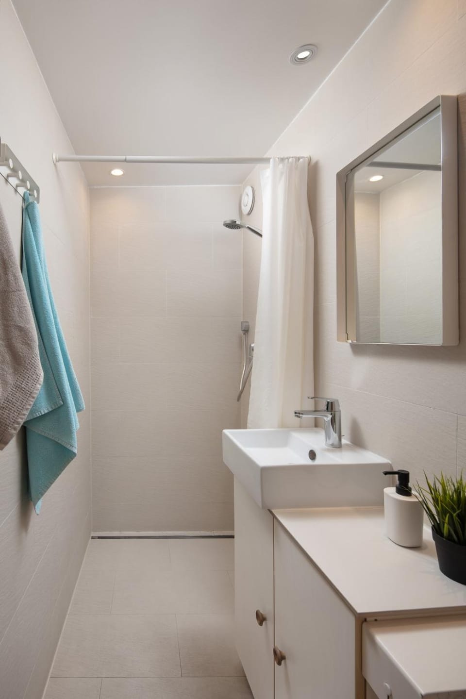 Shower, Bathroom, towels