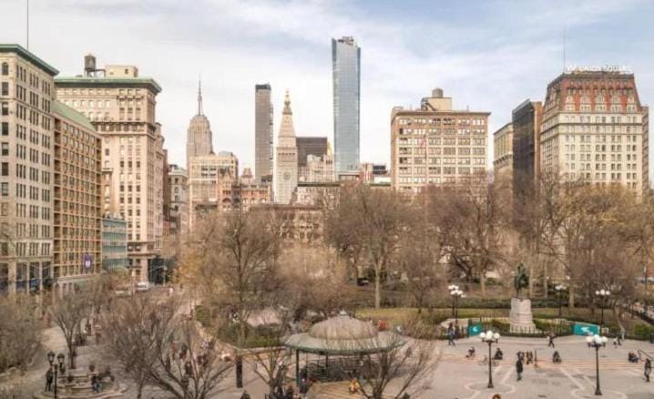 Steps from Everything - Modern 1-Bdr in Downtown's Union Square Apartment in East Village