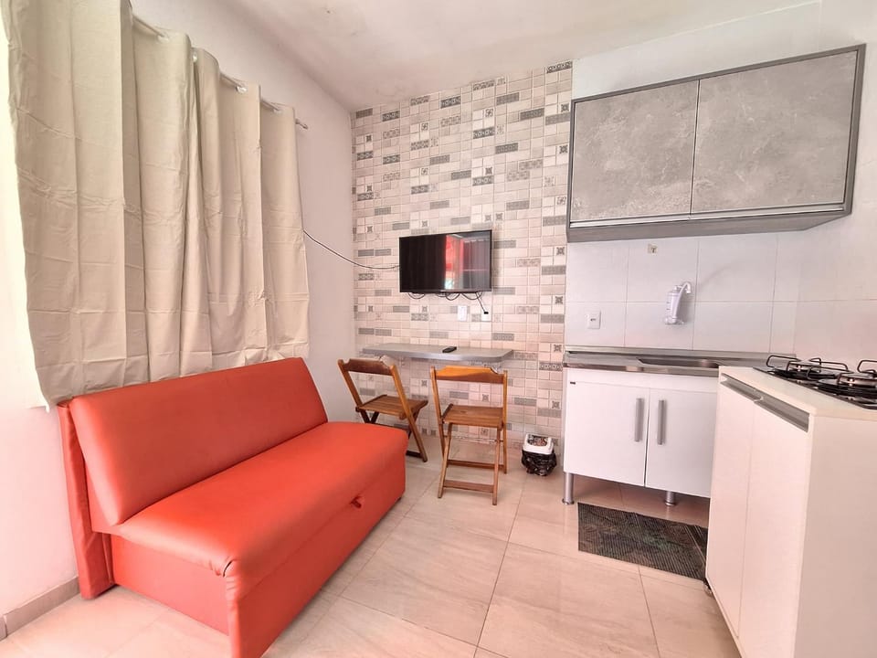 TV and multimedia, Kitchen or kitchenette, Seating area, Dining area, stove