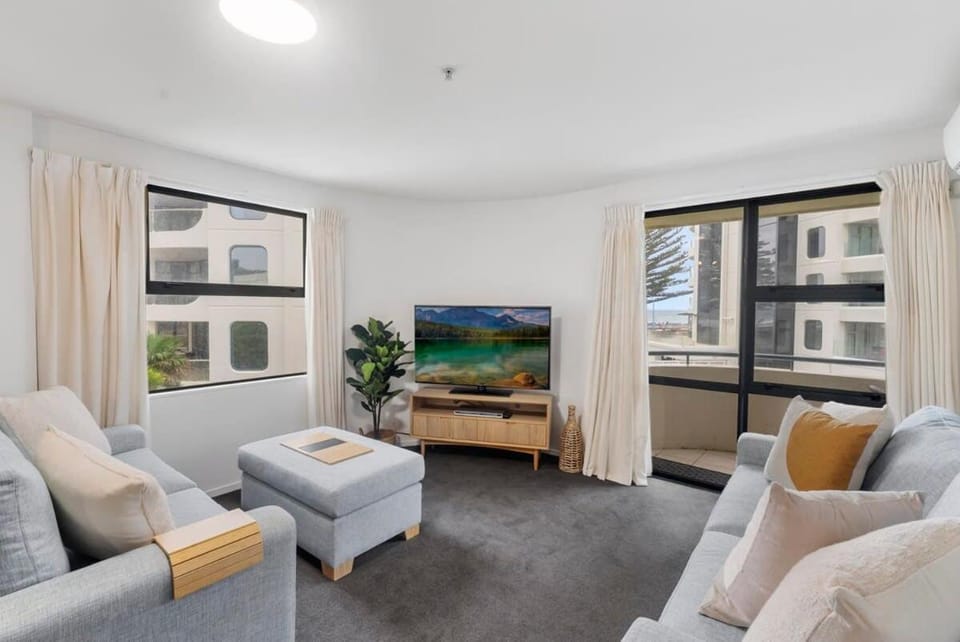 Beach Views at Oceanside Apartment in Bay Of Plenty