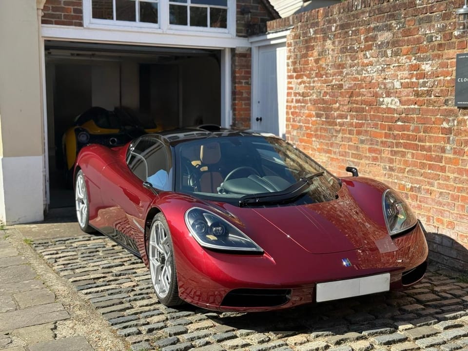 Luxury Home Goodwood Festival of Speed with parking for up to 8 Adults House in Chichester