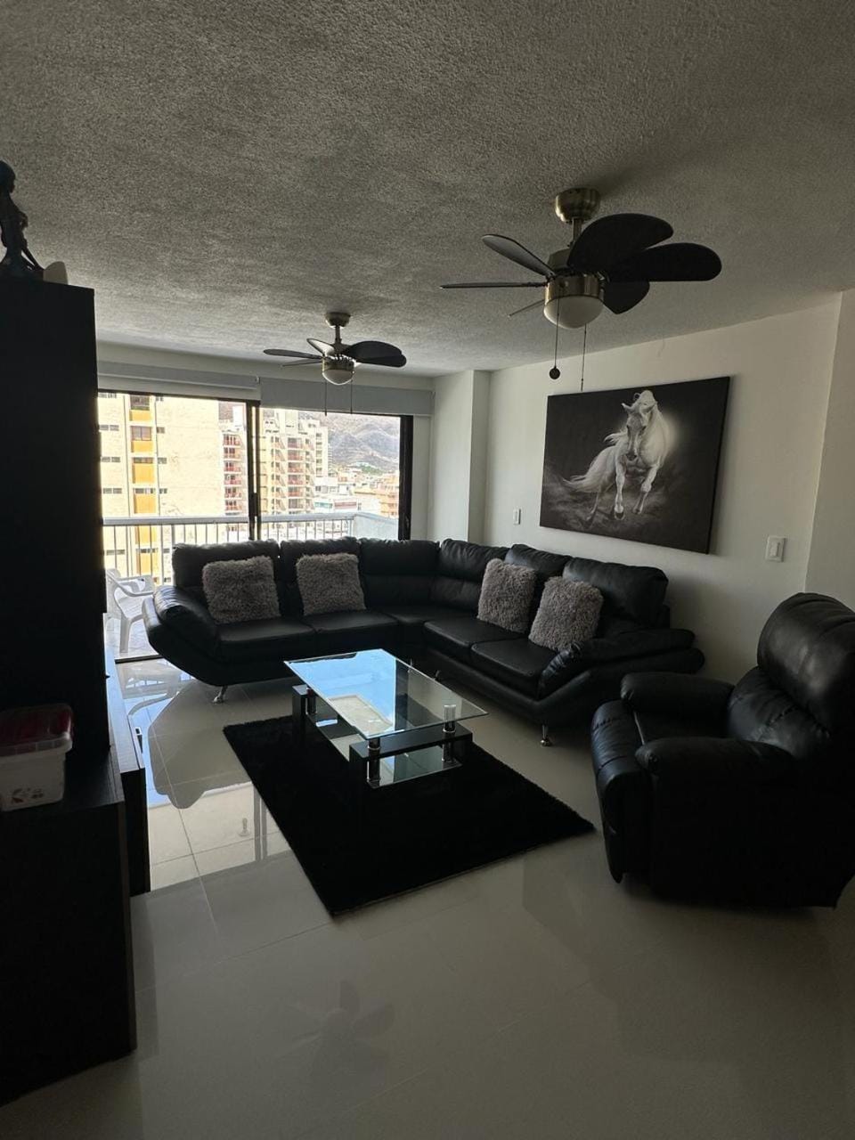 Communal lounge/ TV room, TV and multimedia, Seating area, fireplace