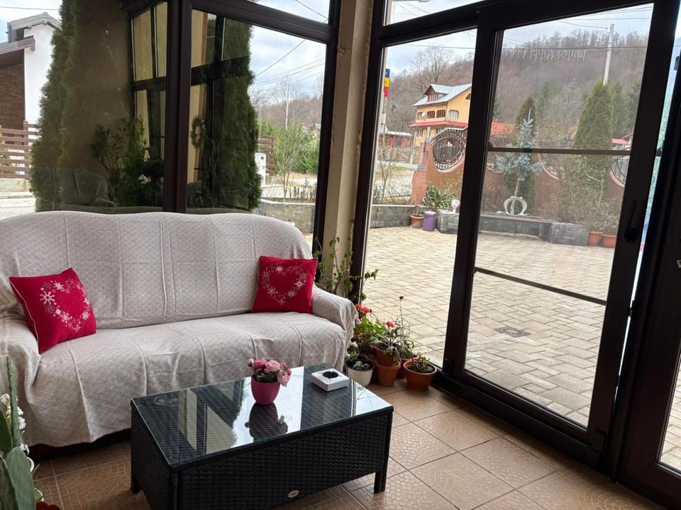 Pensiunea Grande Lepsa Bed and Breakfast in Romania