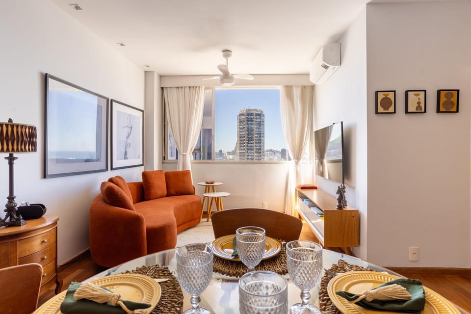 Nearby landmark, View (from property/room), Living room, Seating area, Dining area, City view, Garden view, Lake view, Landmark view, Mountain view, Sea view, Street view, Location, internet, air conditioner