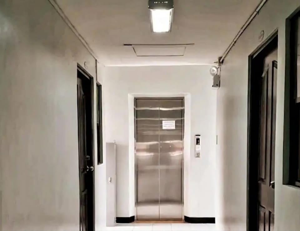 Elegant 2BR Condo unit with free WiFi Apartment in Bacoor