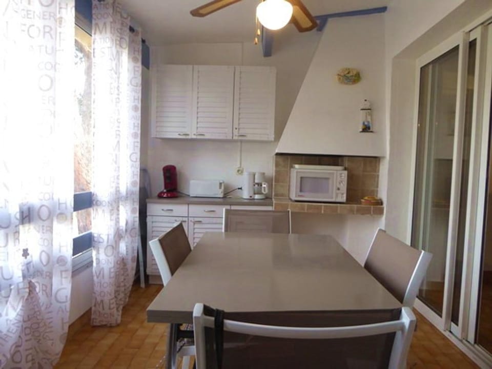 Appartement Climatisé 2 Pièces avec Piscine, Tennis et Parking à 500m de la Plage - FR-1-776-73 Apartment in Argeles-sur-Mer
