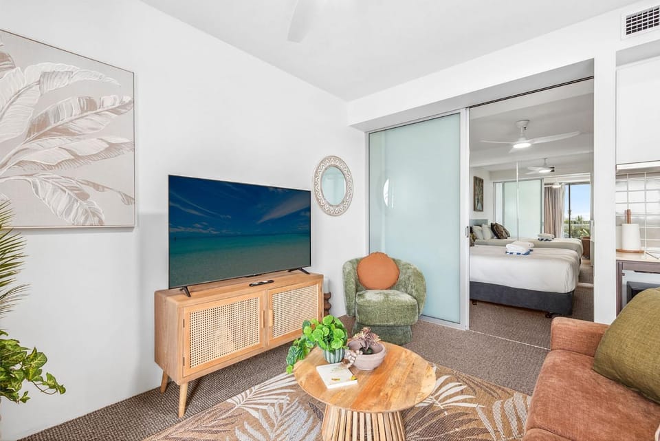 Lux Retreat at Harbour Light Cairns I Sauna I Pool & prime Location Apartment in Cairns