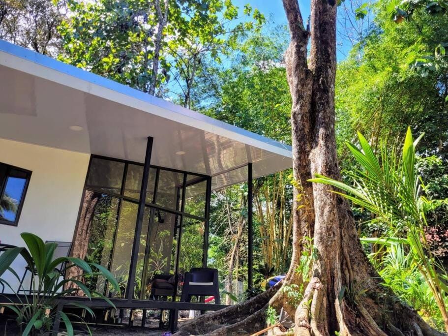 Luba house House in Puntarenas Province