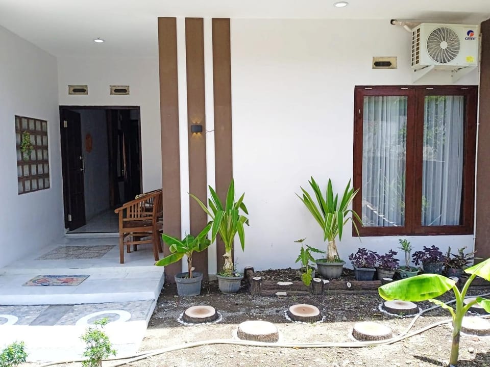 Property building, Garden