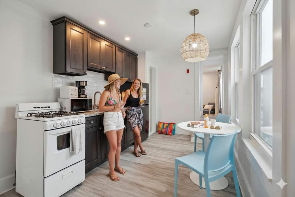 Newly Renovated Ocean Views Private Balcony Apartment in Hampton Beach