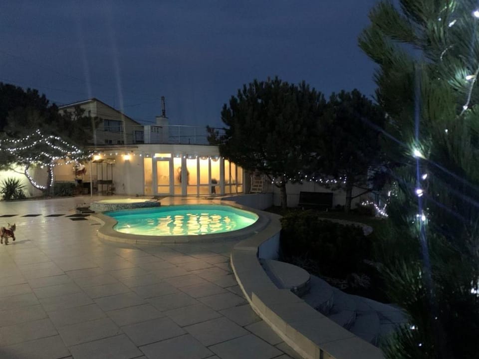 Sauna, Pool view
