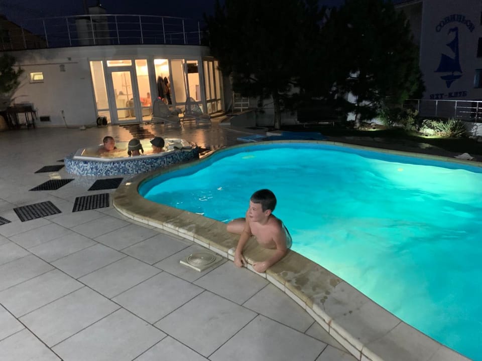 Night, Hot Tub, Sauna