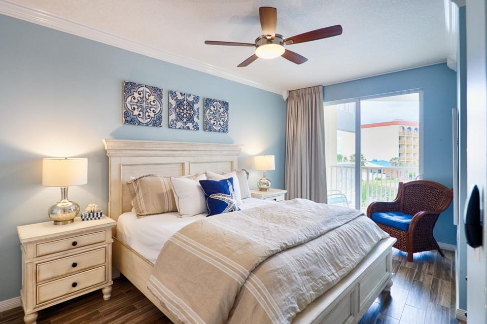Destin West Gulfside 308 - Amazing Beach View - Free Beach Service! House in Okaloosa Island