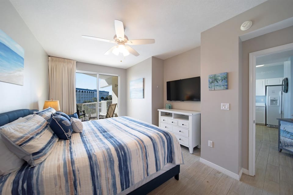 Destin West Gulfside 410 - Amazing Beach View - Free Beach Service! House in Okaloosa Island