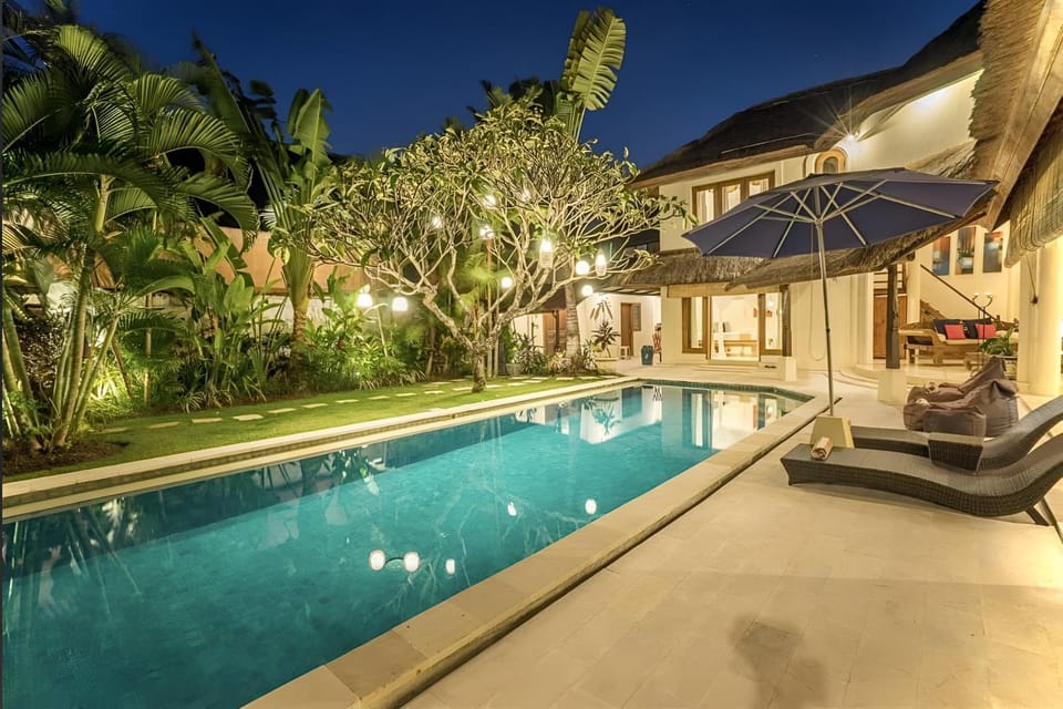Night, Swimming pool