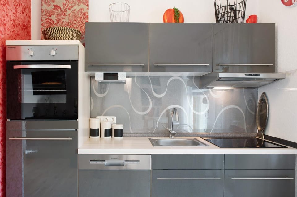 Kitchen or kitchenette, Living room