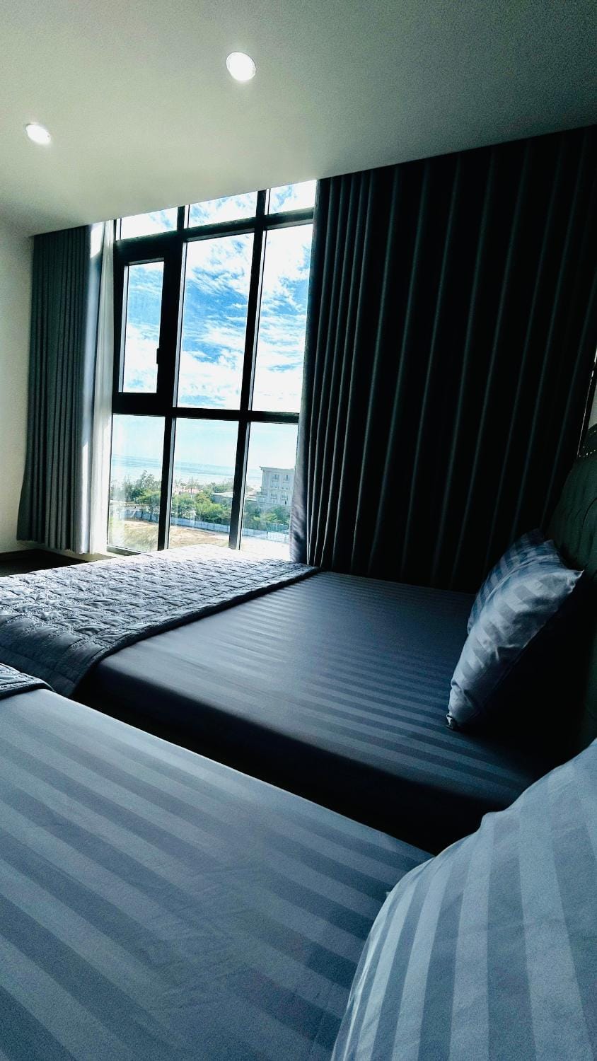 CĂN HỘ 3 PHÒNG NGỦ 160m2 VIEW BIỂN l Ban công rộng l 50M ra bãi tắm bãi sau Vũng Tàu Apartment in Vung Tau