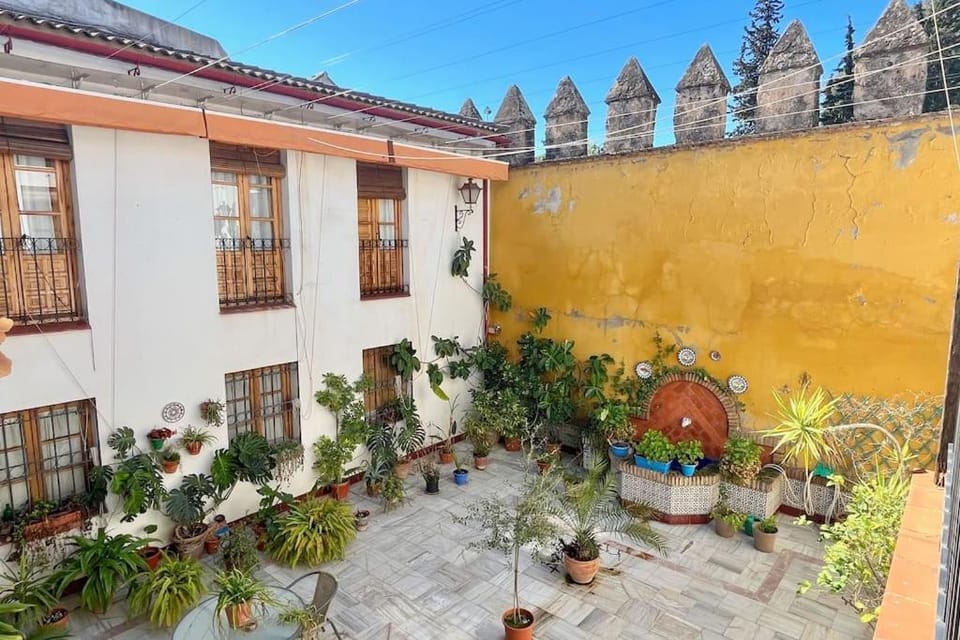 Property building, Day, Garden, Garden view