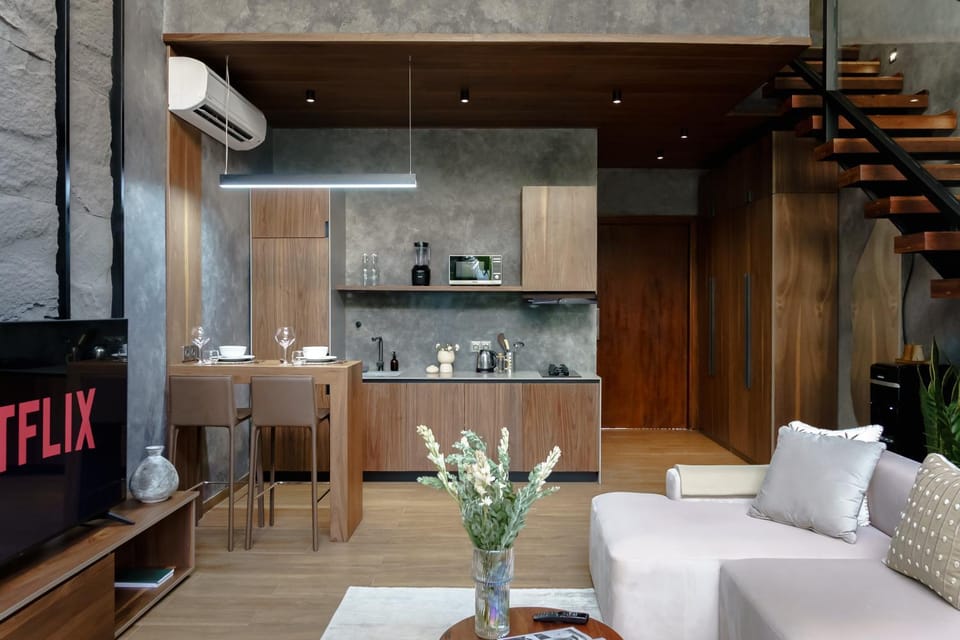 TV and multimedia, Kitchen or kitchenette, Living room, Seating area, Dining area, minibar, air conditioner