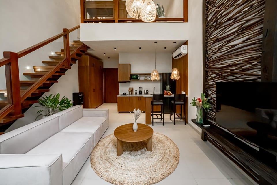 TV and multimedia, Kitchen or kitchenette, Living room, Seating area