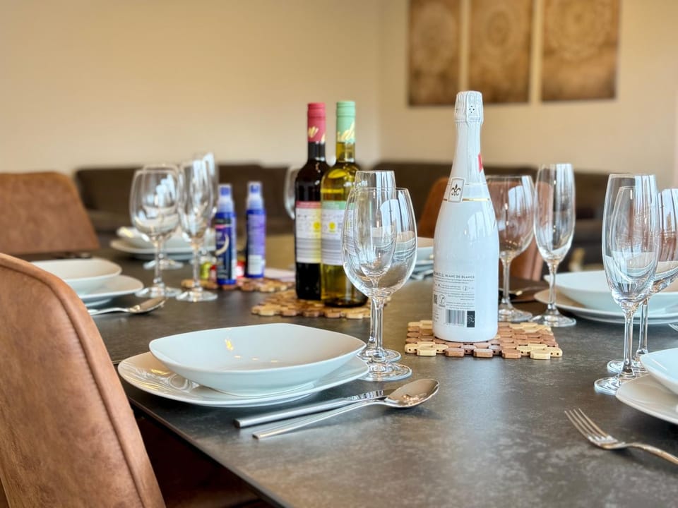 Dining area, Drinks