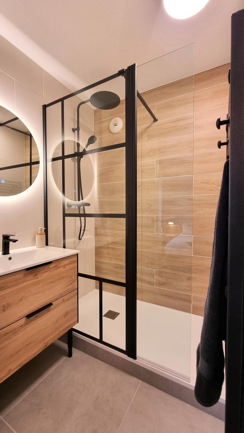 Shower, Bathroom