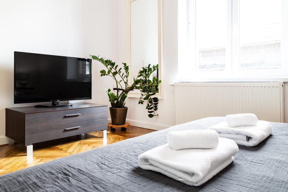 TV and multimedia, Bedroom