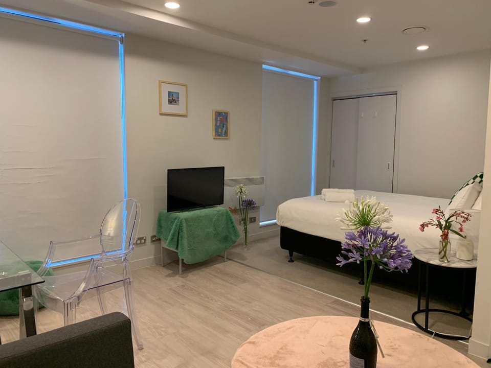 Sky Stars Essential Reserve Apartment in Auckland