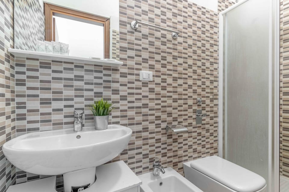 Shower, Toilet, Bathroom, bidet