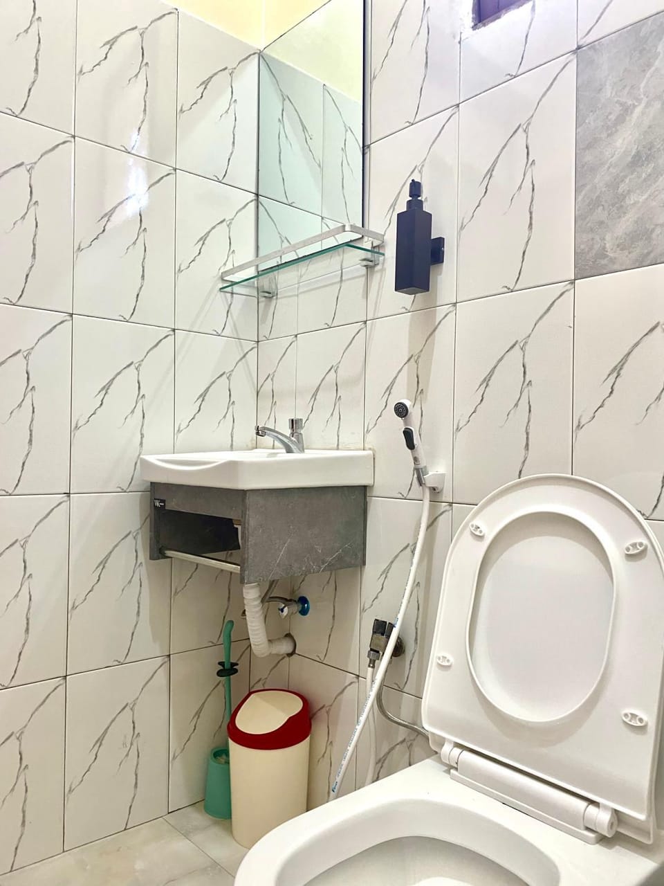 Shower, Toilet, Bathroom