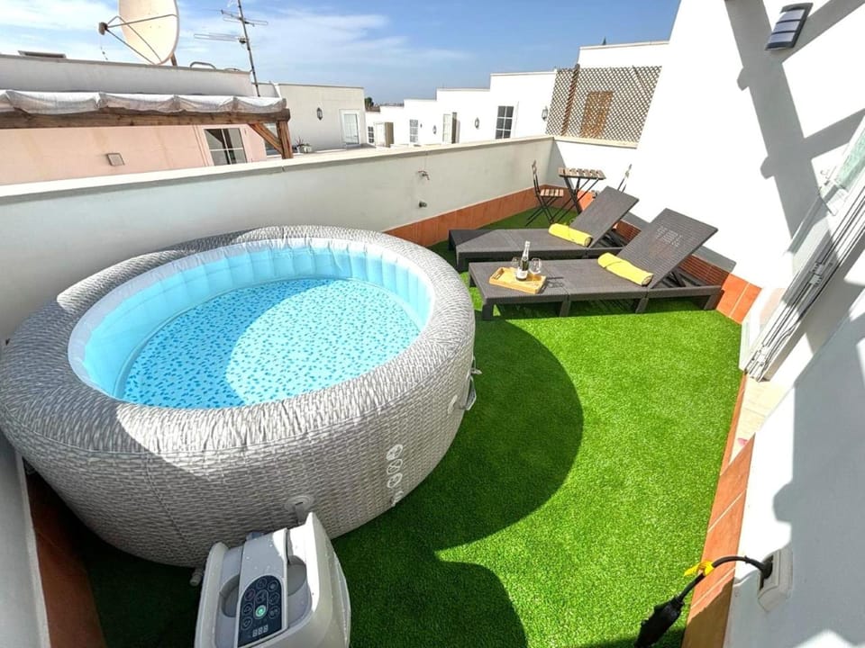 Hot Tub, Balcony/Terrace