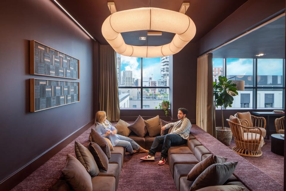 Florence Dock - Battersea Apartment in London