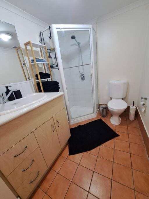 Large studio balcony, spa & pool Apartment in Brisbane City