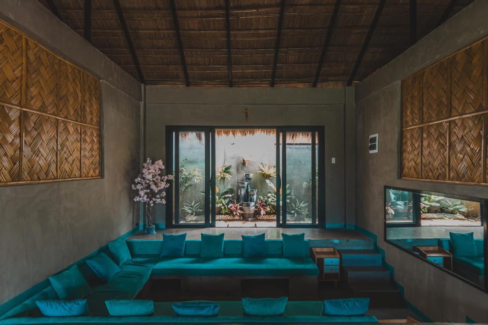 Shalmari's Hut Bed and Breakfast in Tagaytay