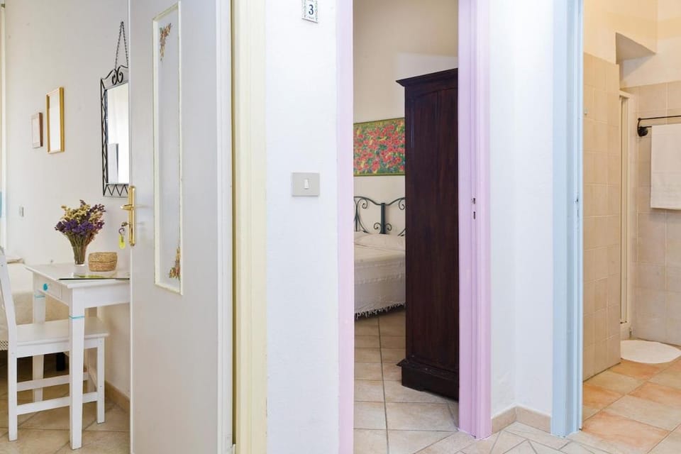 Domo Janas Affittacamere Guesthouse Bed and Breakfast in Olbia