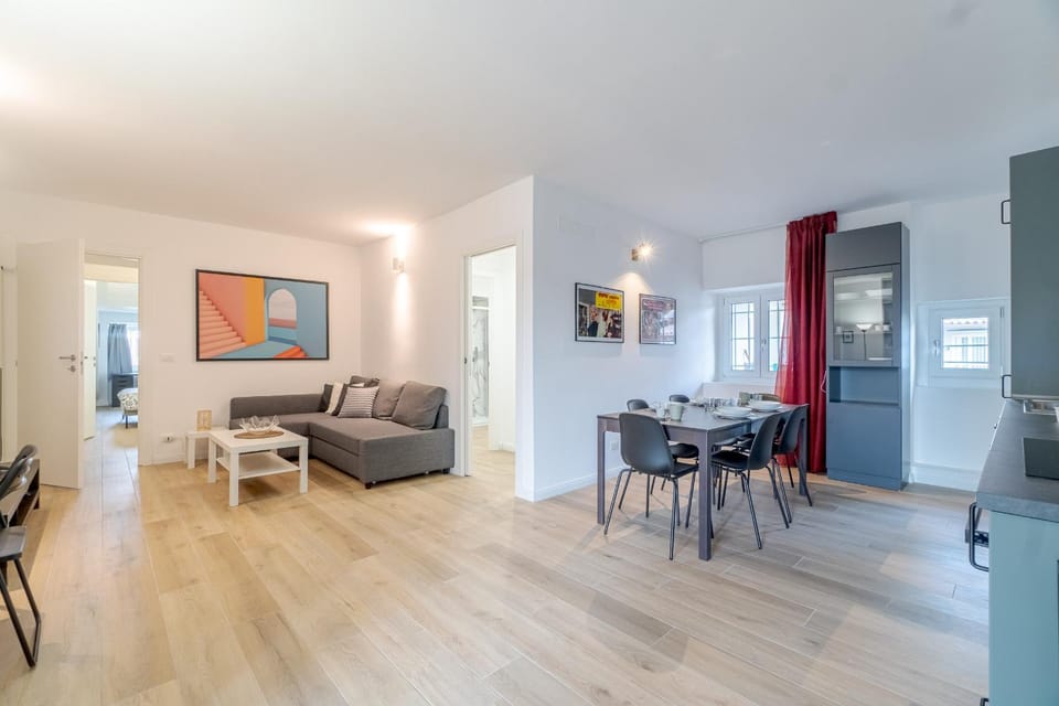 Kitchen or kitchenette, Living room, Dining area