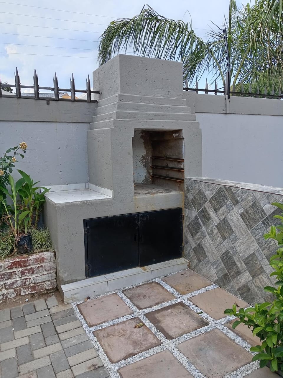 AMANI PALMS GUEST HOUSE Bed and Breakfast in North West, South Africa