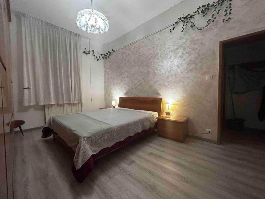 Mirella Apt, 2Min Train Station Apartment in Venice