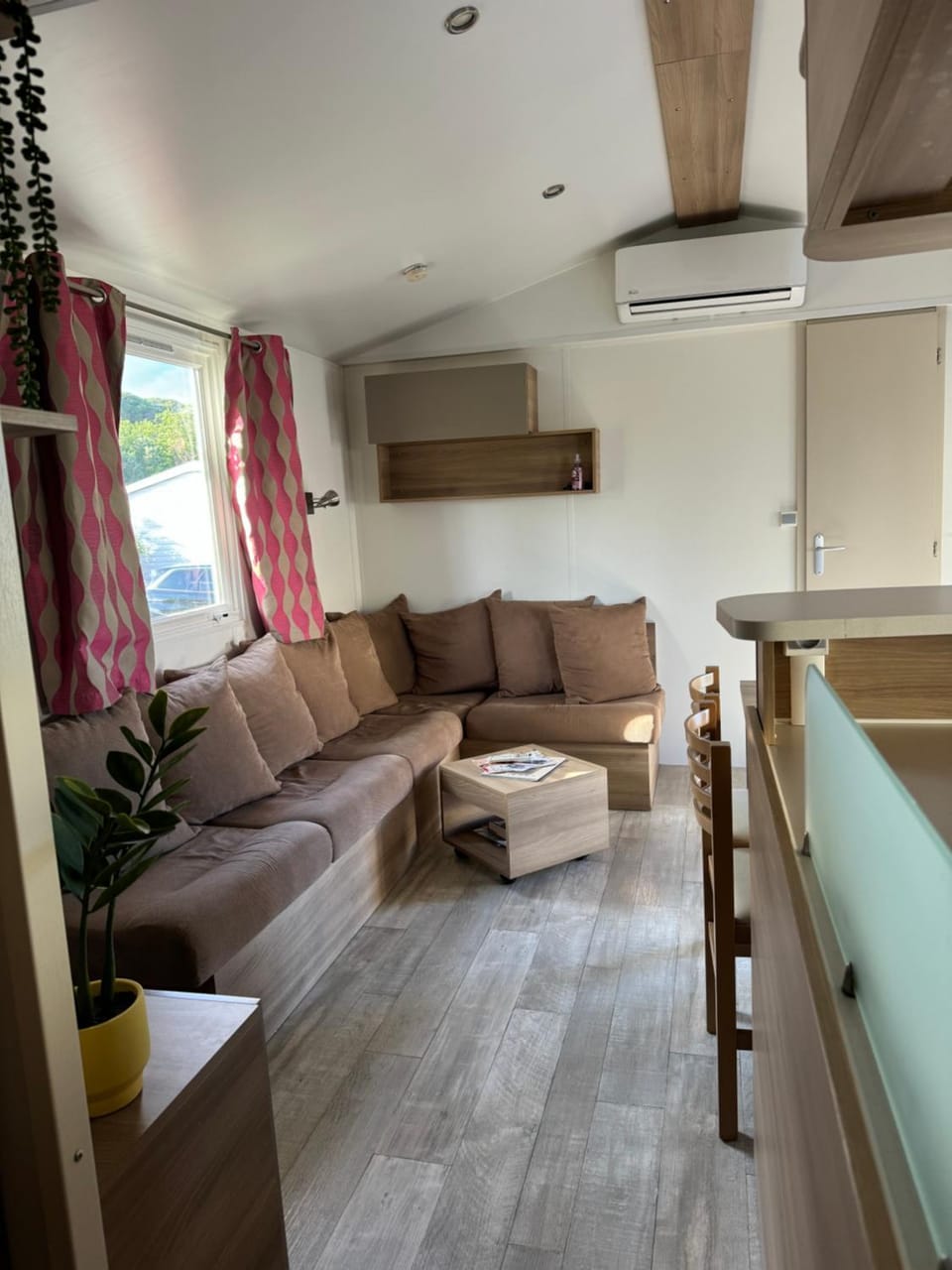 Mobilhome Luminosa*** Campground/ 
RV Resort in Fréjus