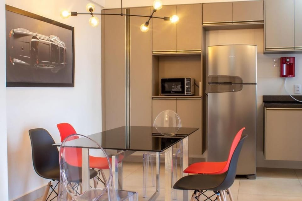 Apogeo Vista linda 2 dormitórios garagem AC Wi-Fi Apartment in Ribeirão Preto