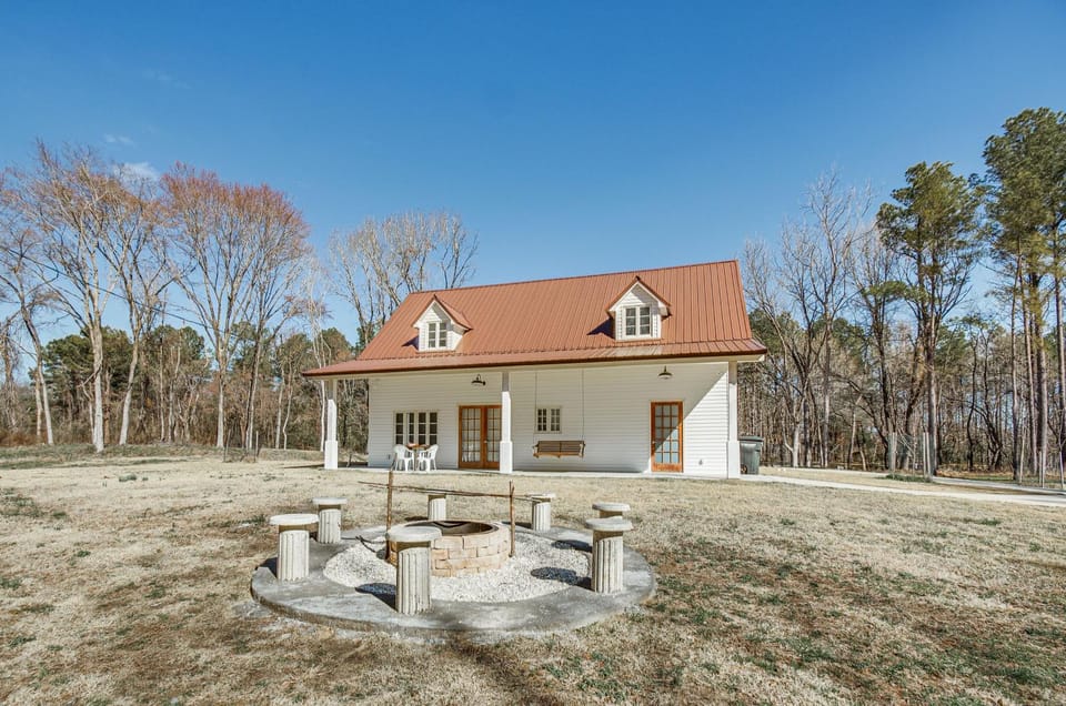 Spacious Lexington Home w/ Fire Pit: Hunt & Fish! House in Mississippi