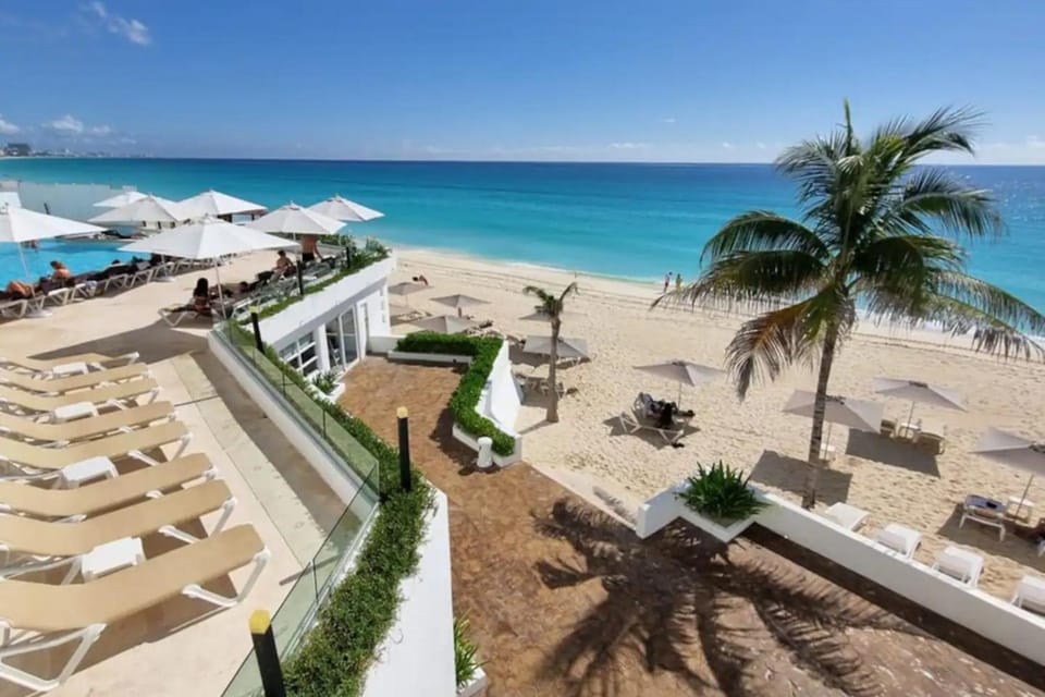 Property building, Pool view
