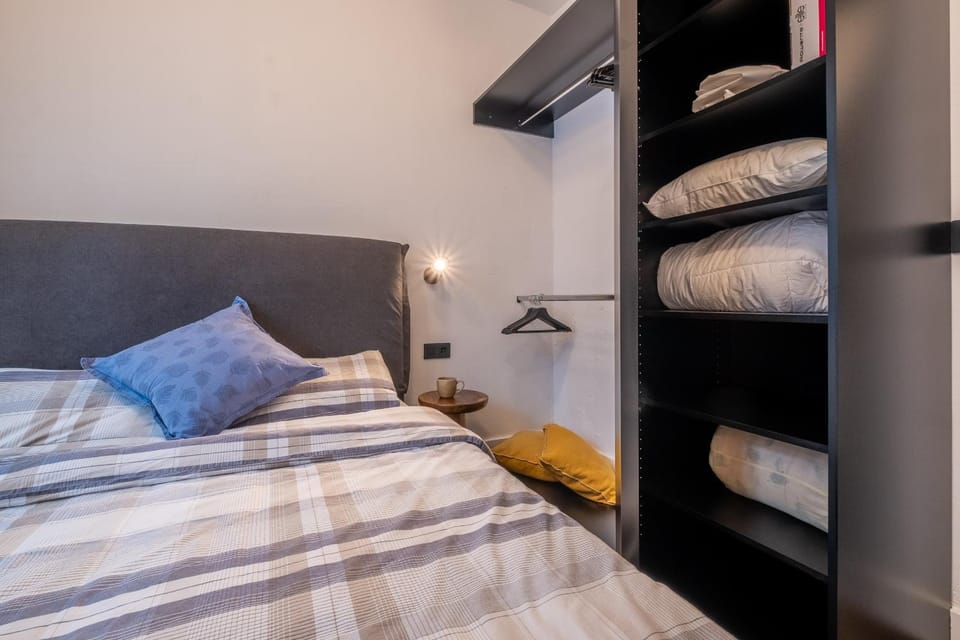 Bed, Photo of the whole room, Bedroom, towels, wardrobe