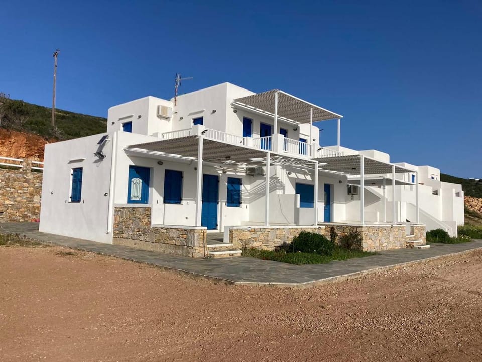 Property building, Day, Natural landscape