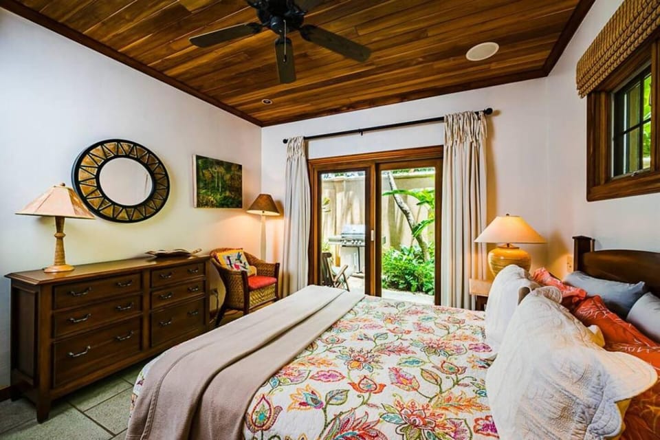 Sunset & OceanView Terrace, Pool, Beach and Grill Apartment hotel in Playa Langosta
