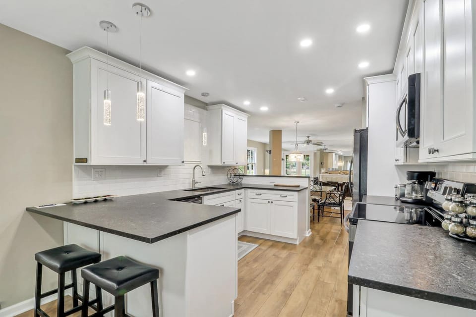 Evian 170 Villa in North Forest Beach