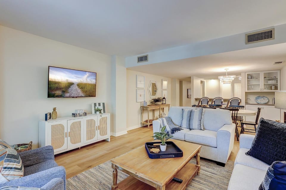 Ocean One 320 Villa in South Forest Beach