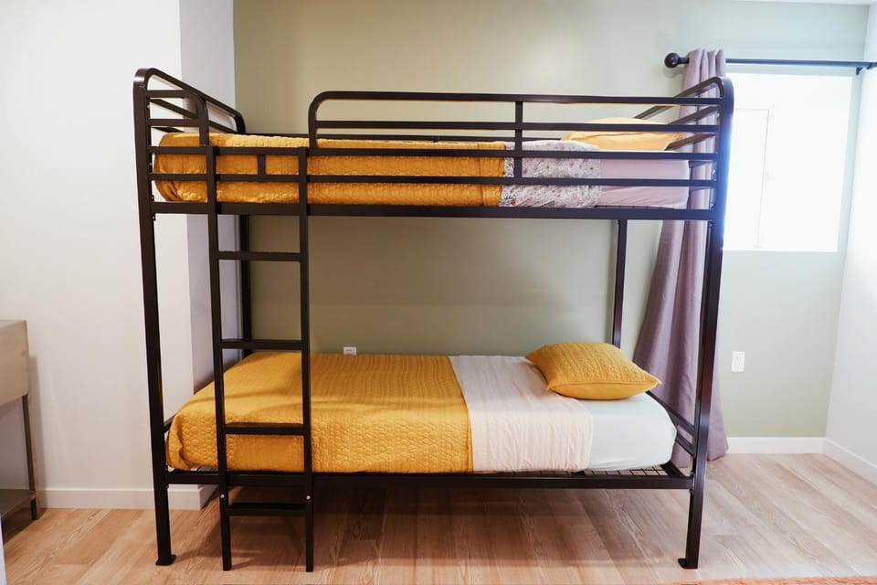 Bed, Bedroom, bunk bed